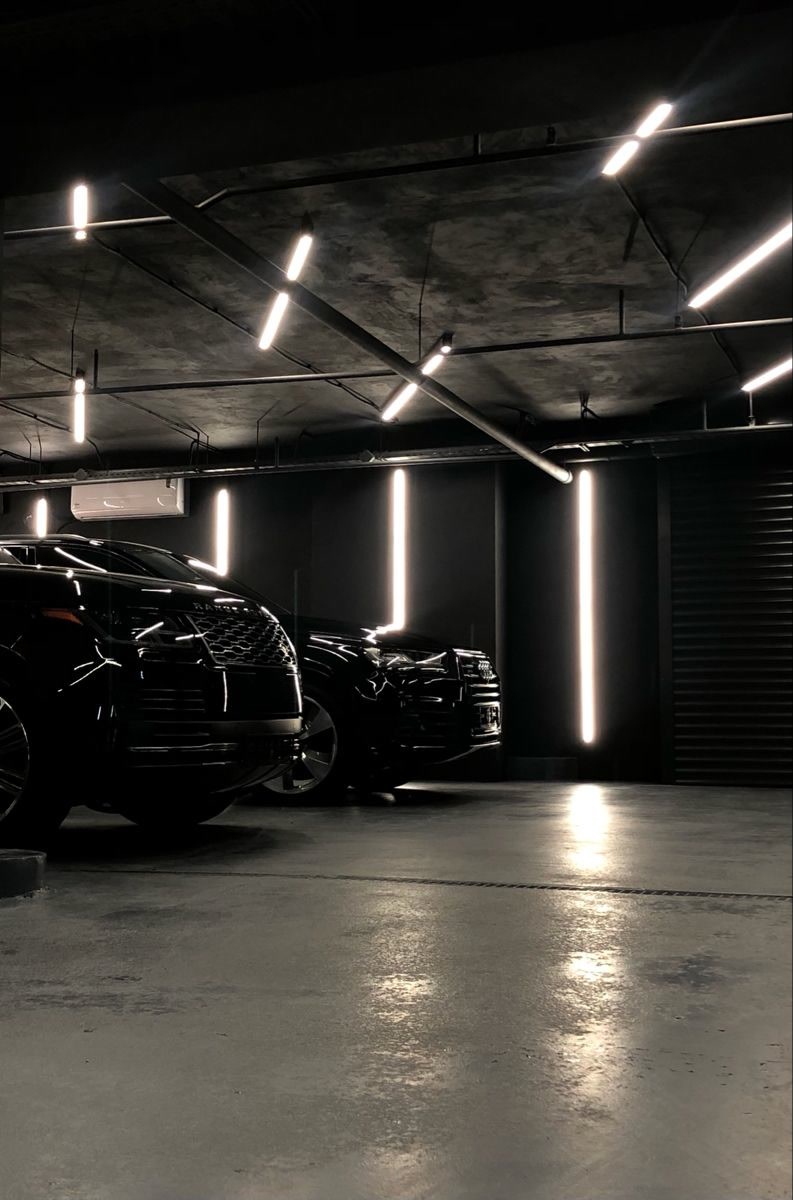 Car detailing: Estudio de car detailing oscuro